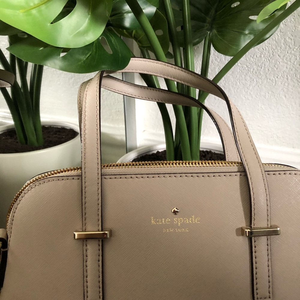 Kate Spade Purse - Picture 2 of 4